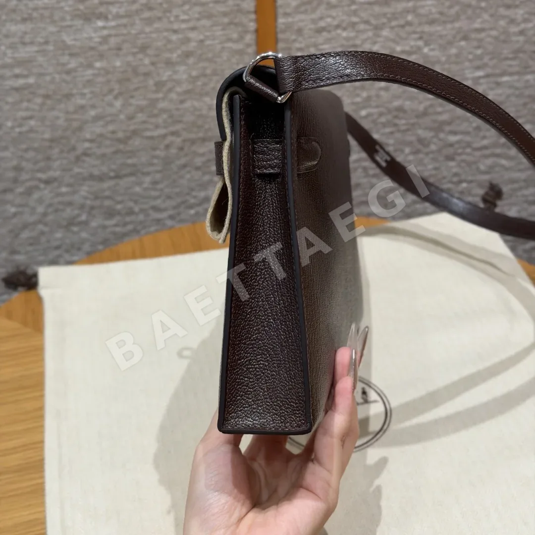 에르메스 켈리 엘란 새들 레드 염소가죽 가방 상세 이미지 4