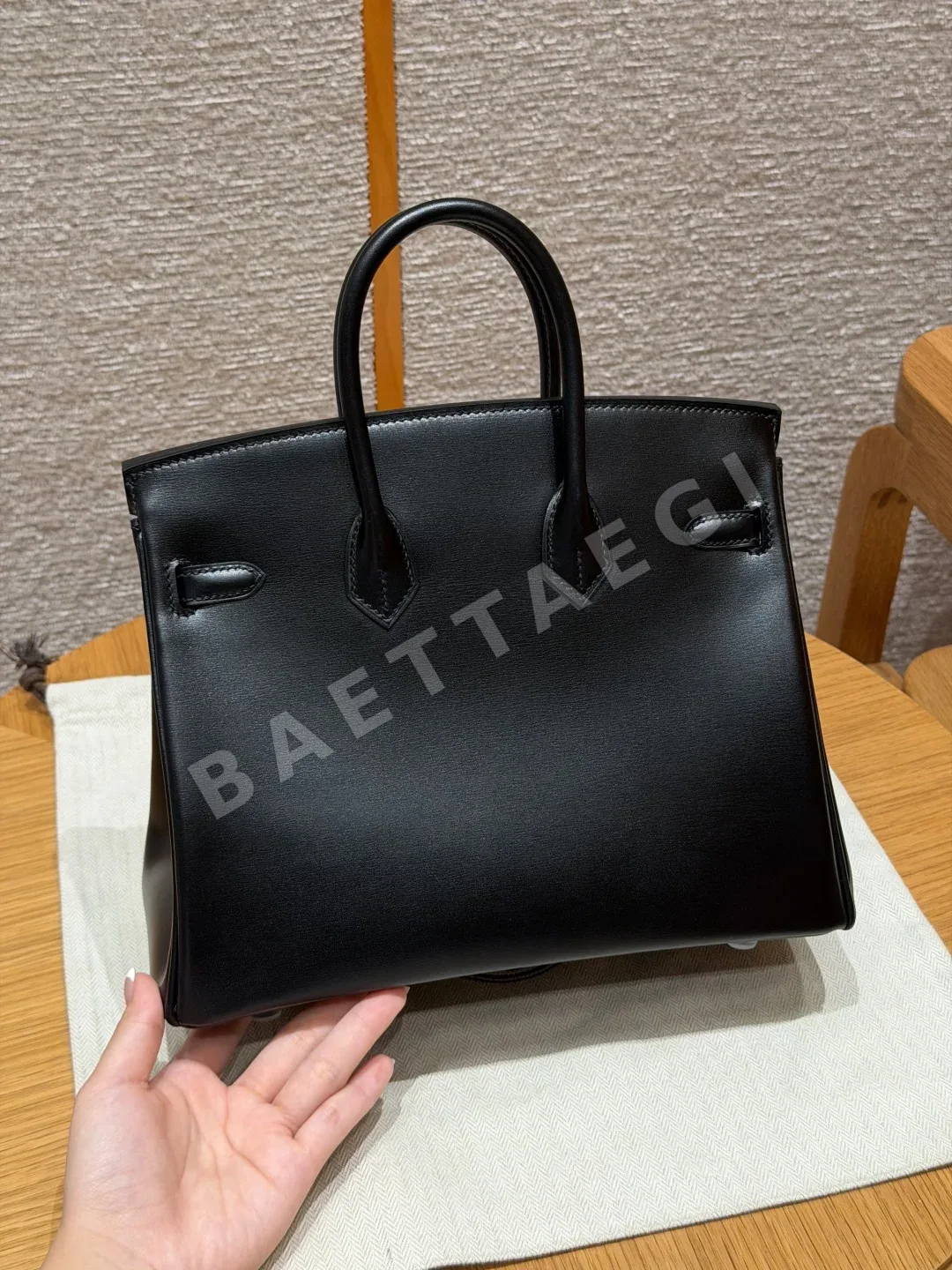에르메스 버킨 블랙 박스 레더 가방 25 cm 상세 이미지 2