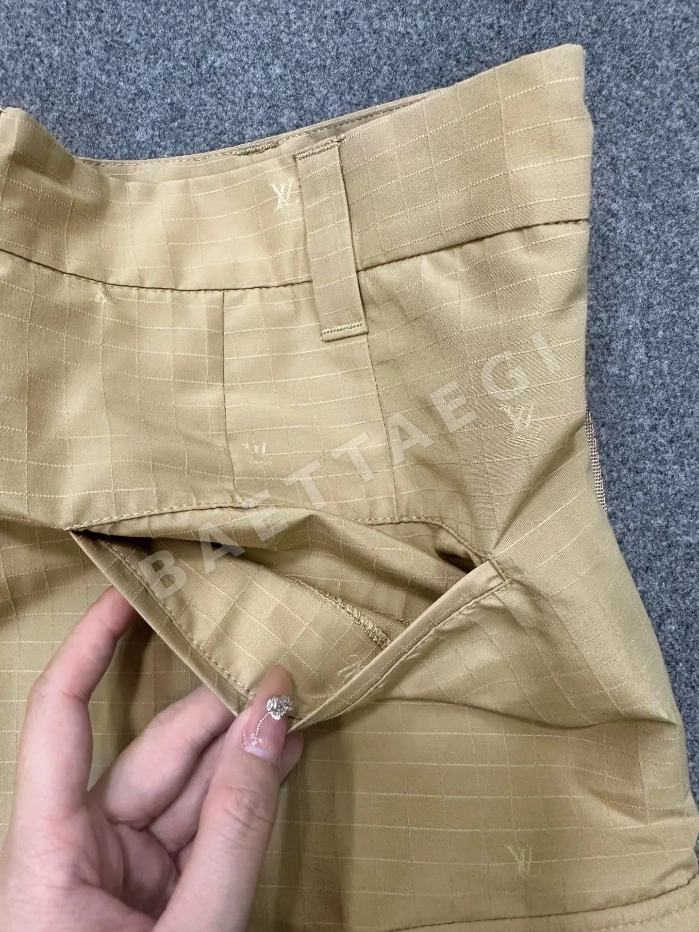 루이비통 리플스톱 카고 남성 반바지 상세 이미지 4