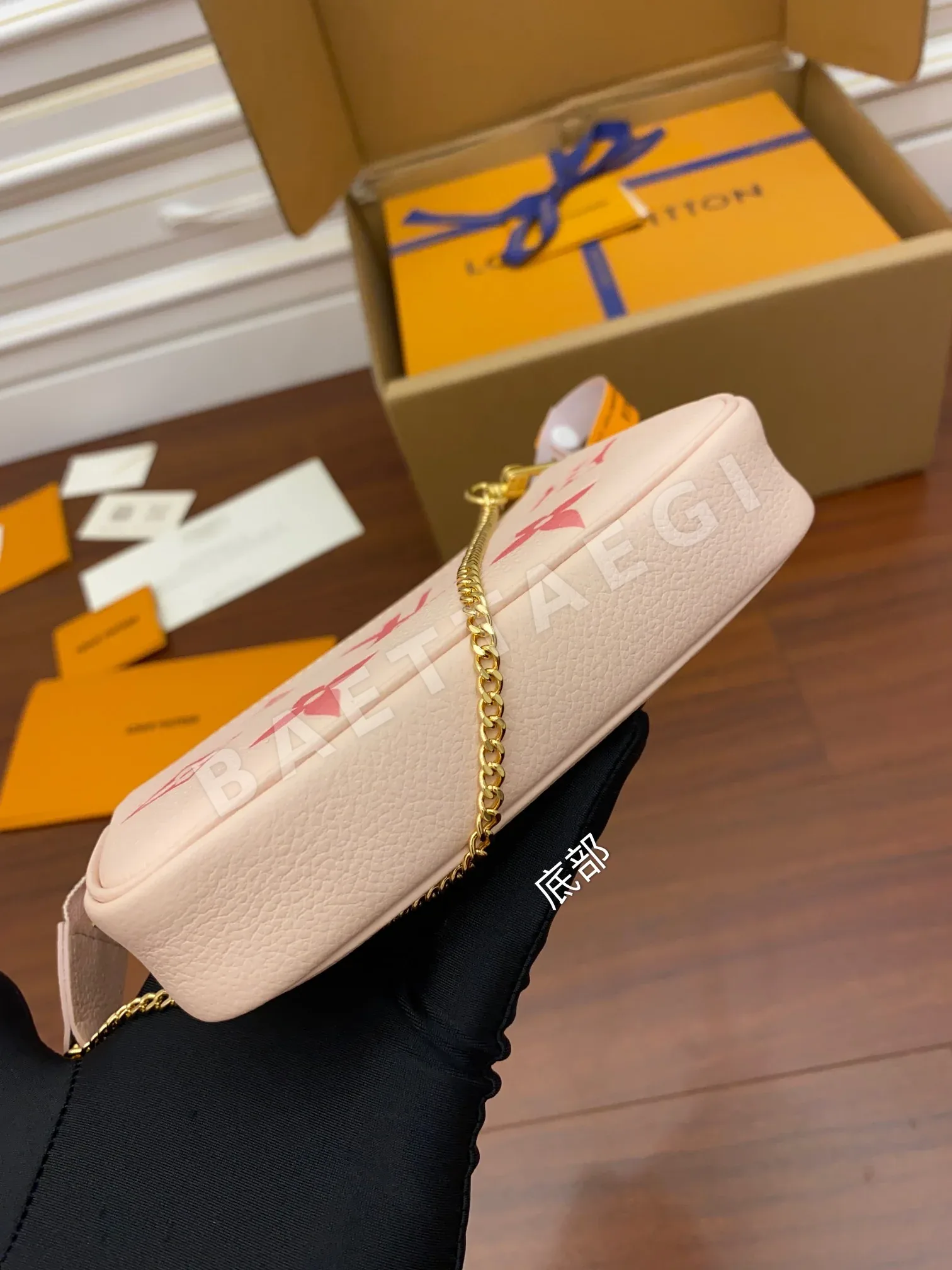 루이비통 M80501 가방 상세 이미지 5
