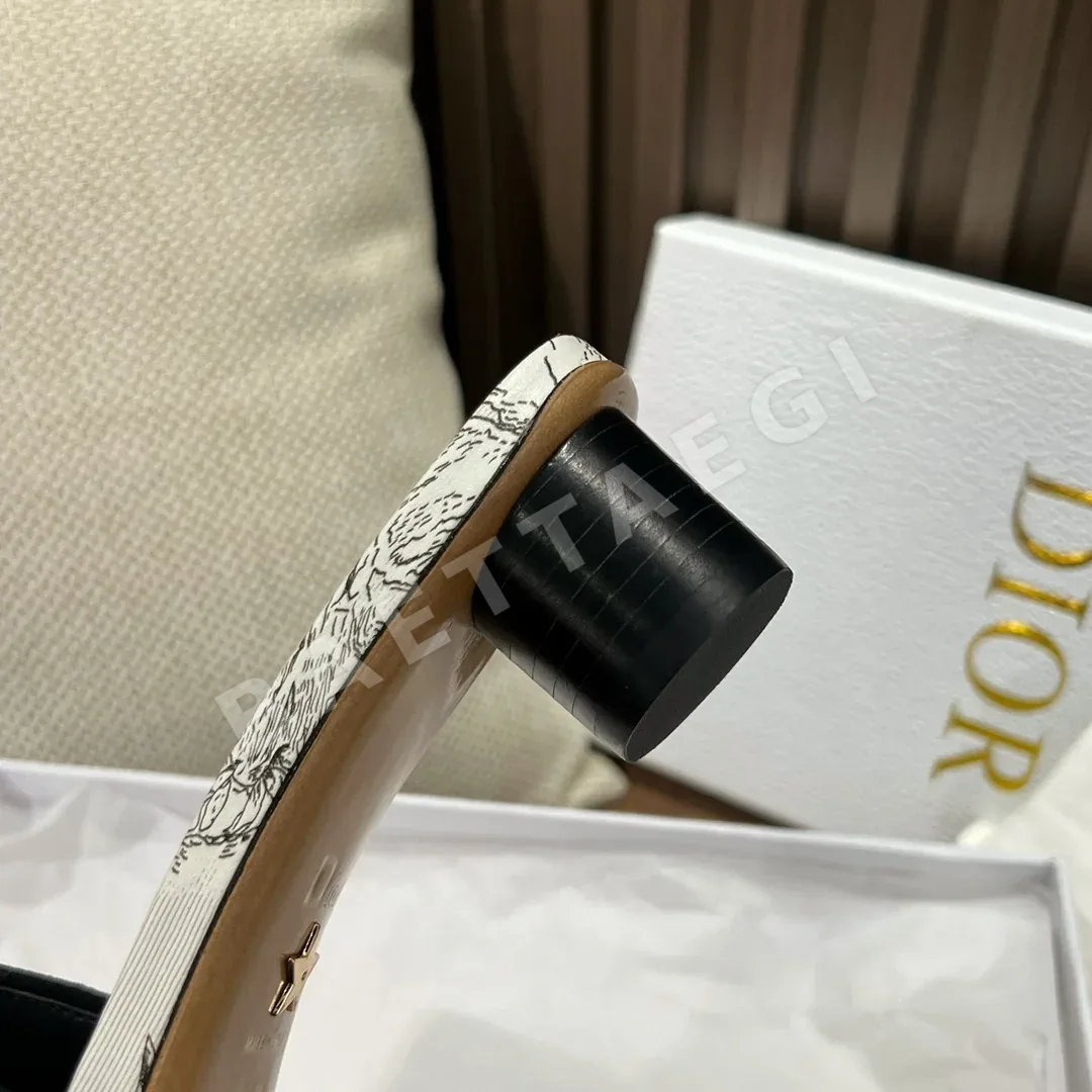 디올 라운드 힐 자수 뮬 샌들 상세 이미지 9
