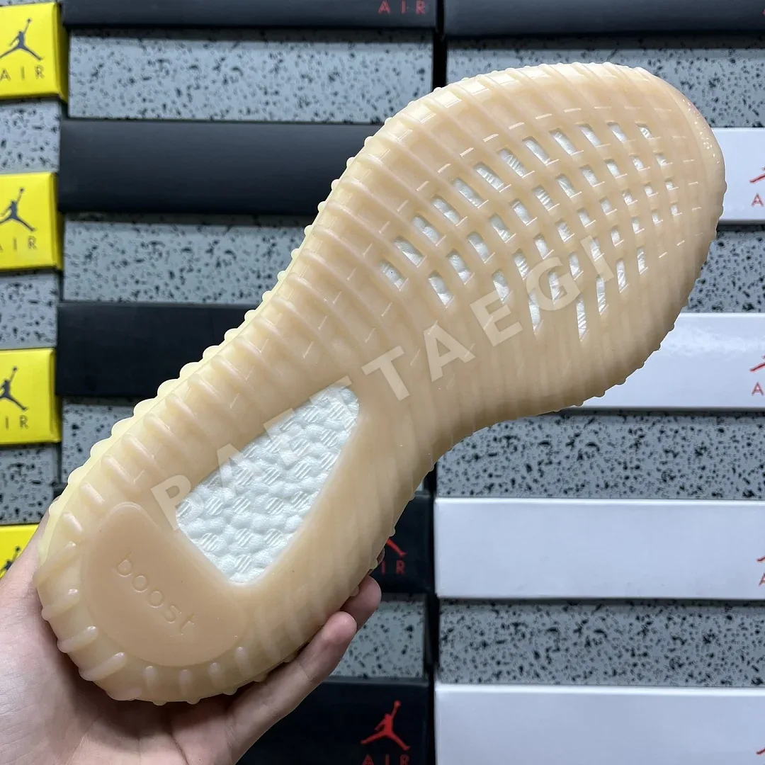 아디다스 [XQ] 이지 부스트 350 V2 FY5158 200767 Adidas Yeezy Boost 350 V2 Linen 상세 이미지 9