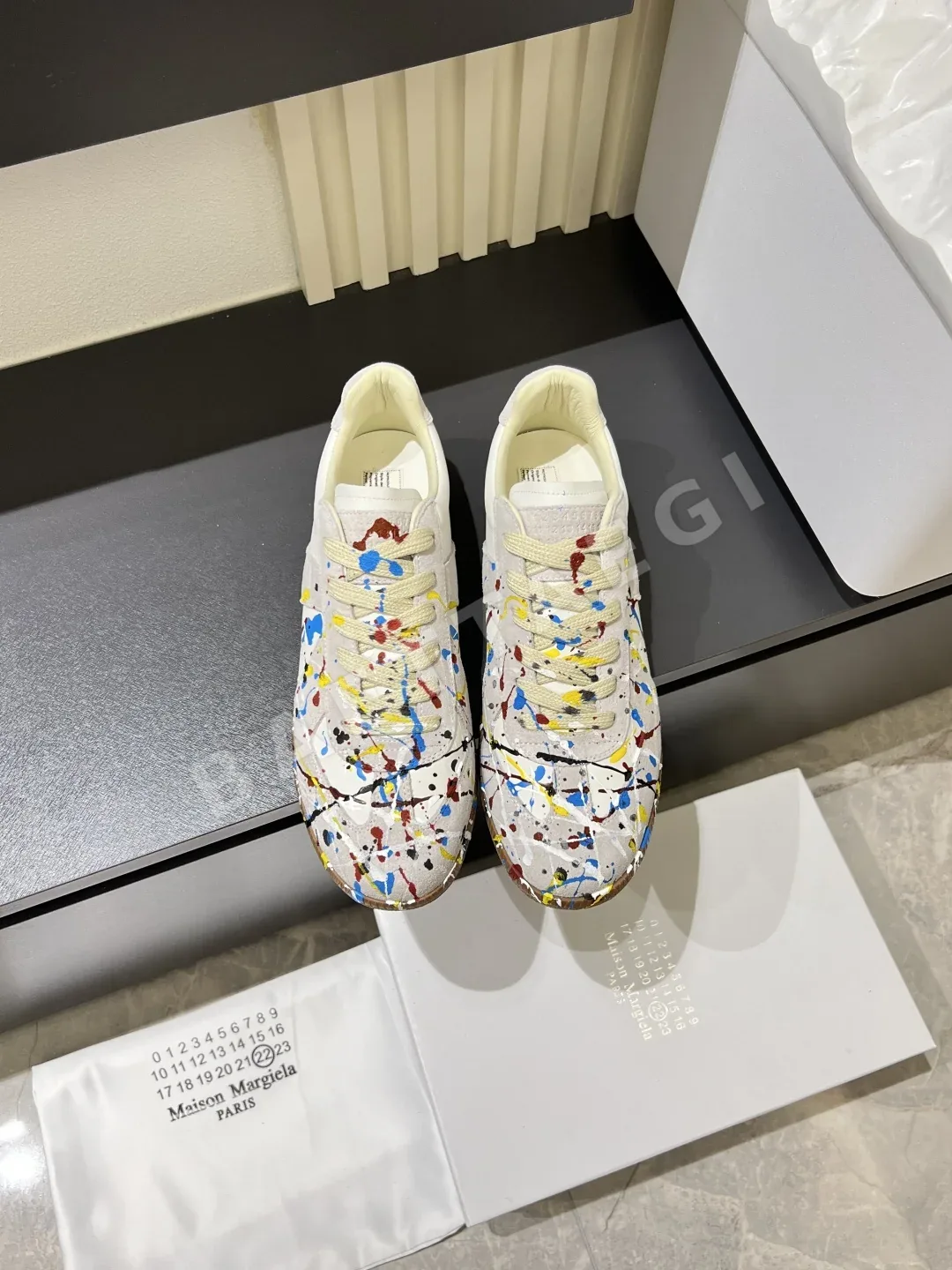 마르지엘라 MM6 독일 군용 트레이닝화 9238