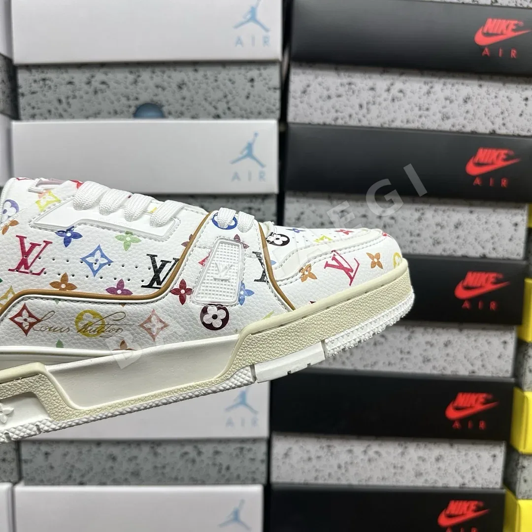 루이비통 [D1] V2 13 화이트 205852 Louis Vuitton V2-13 상세 이미지 2