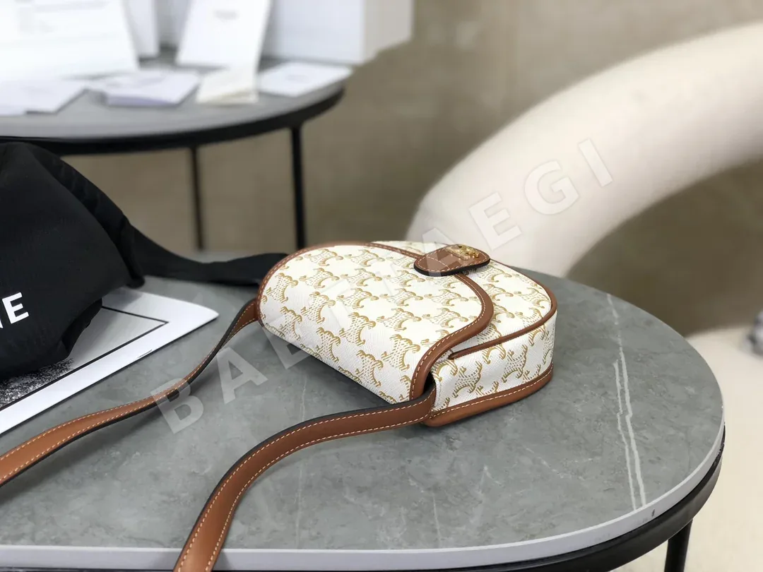 셀린느 베사크 미니 새들 백 가방 상세 이미지 4
