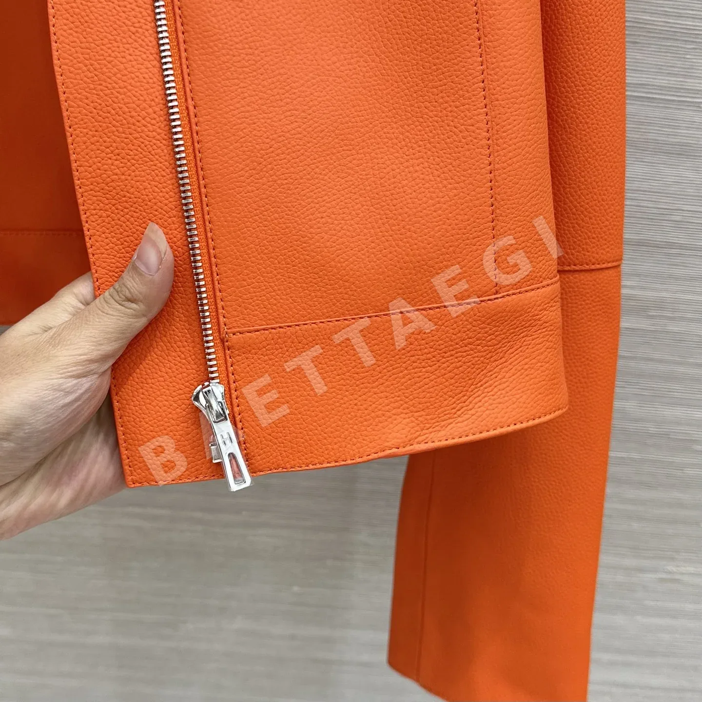 에르메스 리치 패턴 램스킨 여성 자켓 상세 이미지 8
