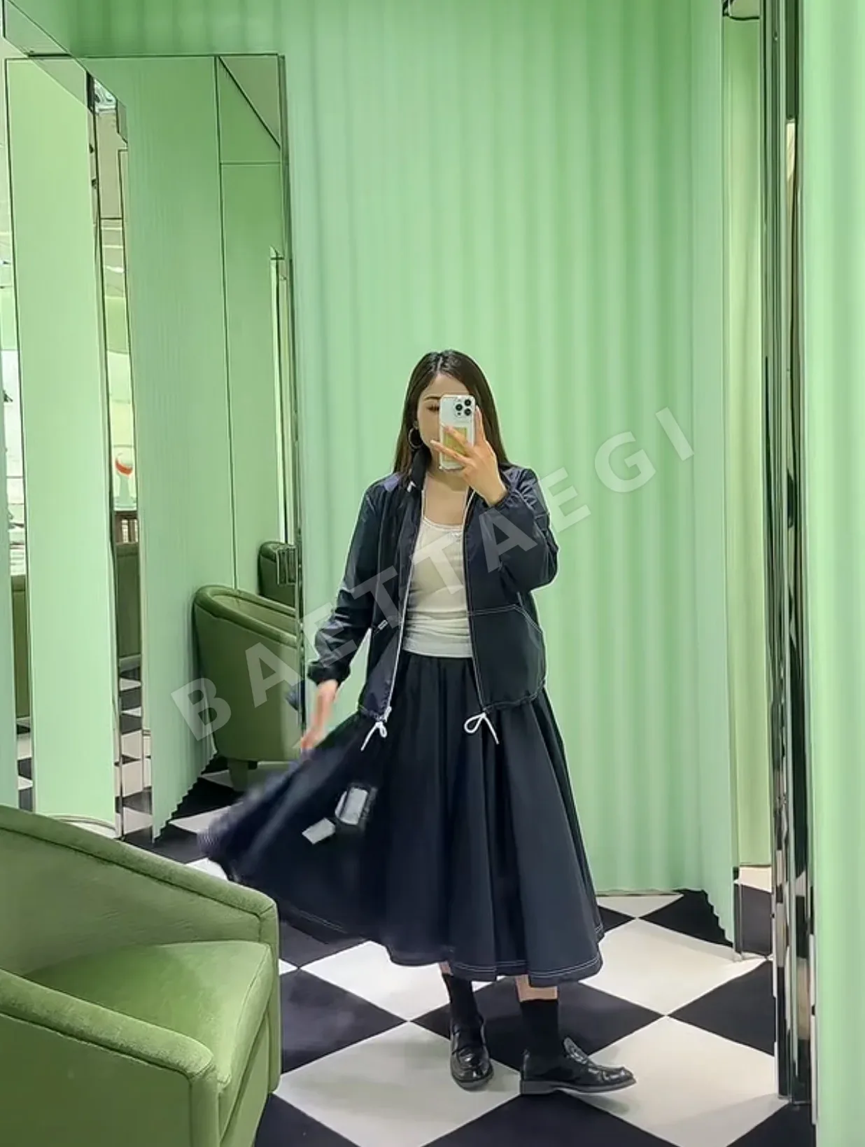 프라다 리사이클 나일론 딥블루 A라인 스커트 114831