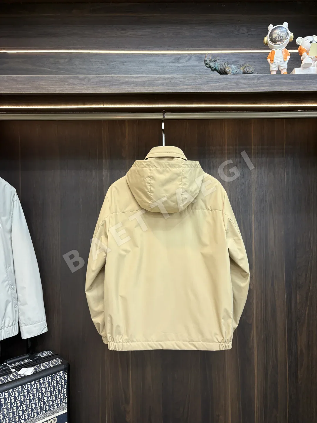 버버리 퀼팅 후드 스탠드카라 자켓 상세 이미지 3