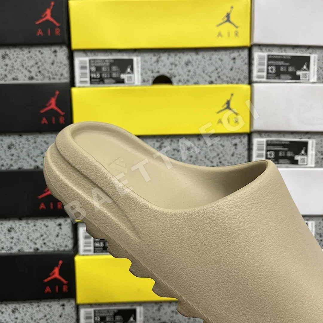 아디다스 이지 슬라이드 GW1934 200641 Adidas Yeezy Slide Resin 상세 이미지 4