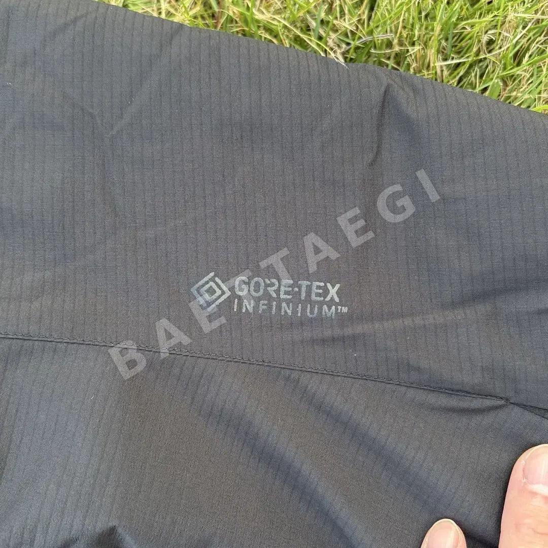 아크테릭스 [LS] 후디 LT 스탠드칼라 블랙 207802 Arc'teryx Cold Wx Hoody LT (GEN 2.1) 상세 이미지 7