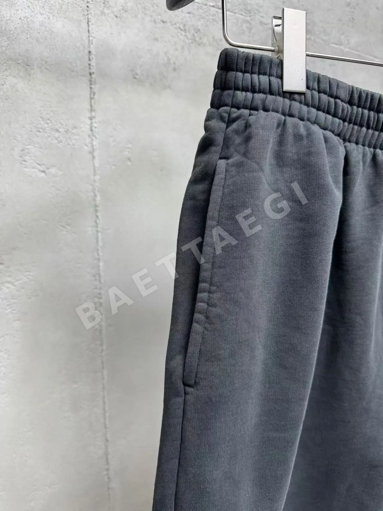 발렌시아가 남성 반바지 상세 이미지 6