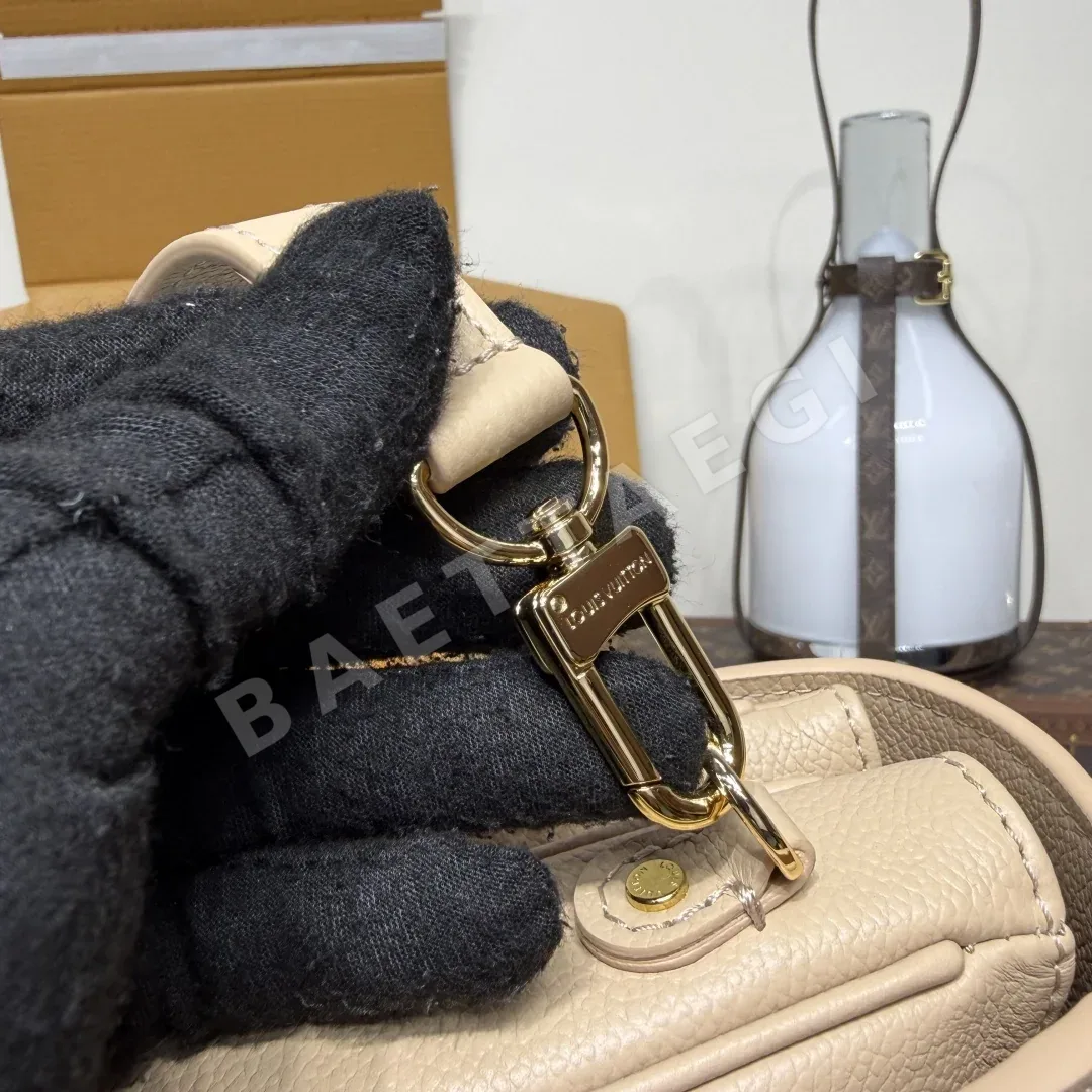 루이비통 포쉐트 메티스 MM 핸드백 M29497 상세 이미지 9