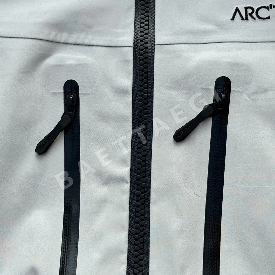 아크테릭스 [TZ] 알파 SV 자켓 6세대 아이보리 200134 Arc'teryx Alpha SV Jacket 6 Ivory 상세 이미지 4