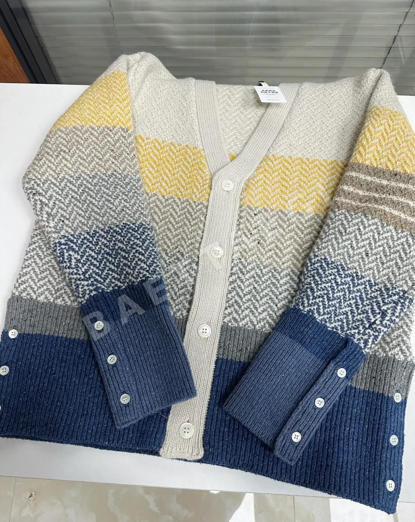 톰브라운 워싱 블루 그레이 남성 니트 레플리카 46575 Thom Browne 상세 이미지 7