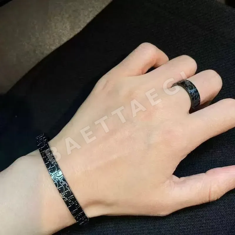 디올 빈티지풍 황동 팔찌 상세 이미지 2