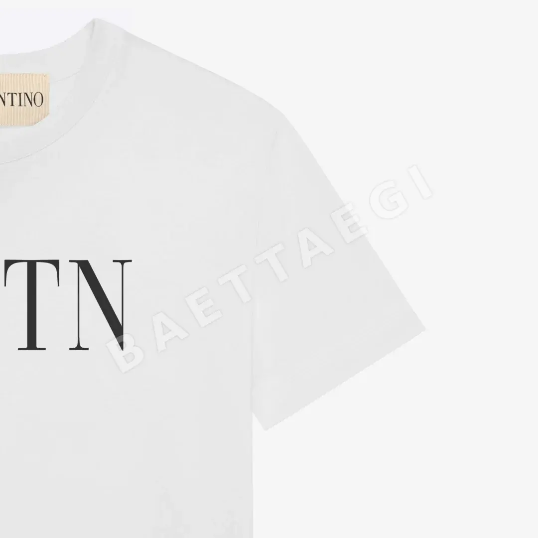 발렌티노 VLTN 클래식 로고 반팔 티셔츠 상세 이미지 4