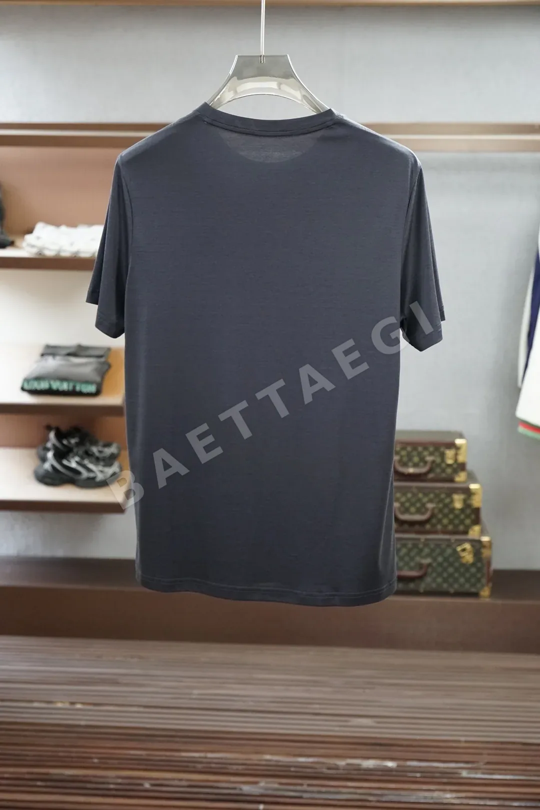 에르메스 남성 3D 컷팅 크루넥 반팔 티셔츠 상세 이미지 10