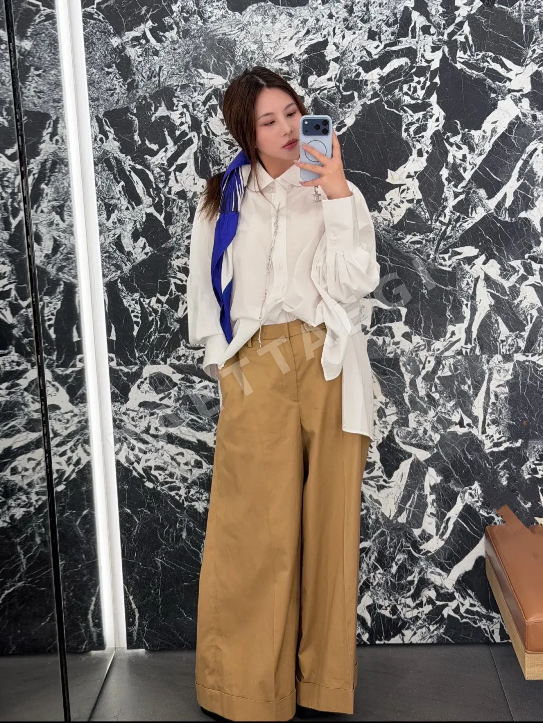 셀린느 골드 버클 벨트 장식 와이드 코튼 팬츠 상세 이미지 4