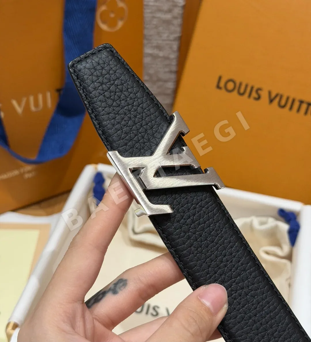 루이비통 헤리티지 35mm 리버서블 가죽 벨트 상세 이미지 7