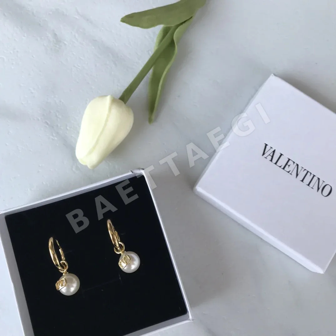 발렌티노 귀걸이 63619 Valentino Earrings
