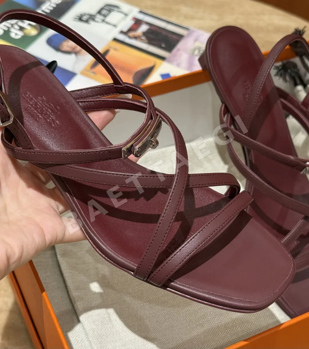 에르메스 샌들 Red calfskin 상세 이미지 2
