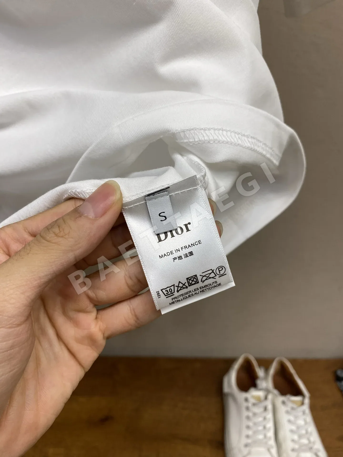 디올 리틀 럭키스타 양면 프린트 남성 반팔 티셔츠 상세 이미지 7