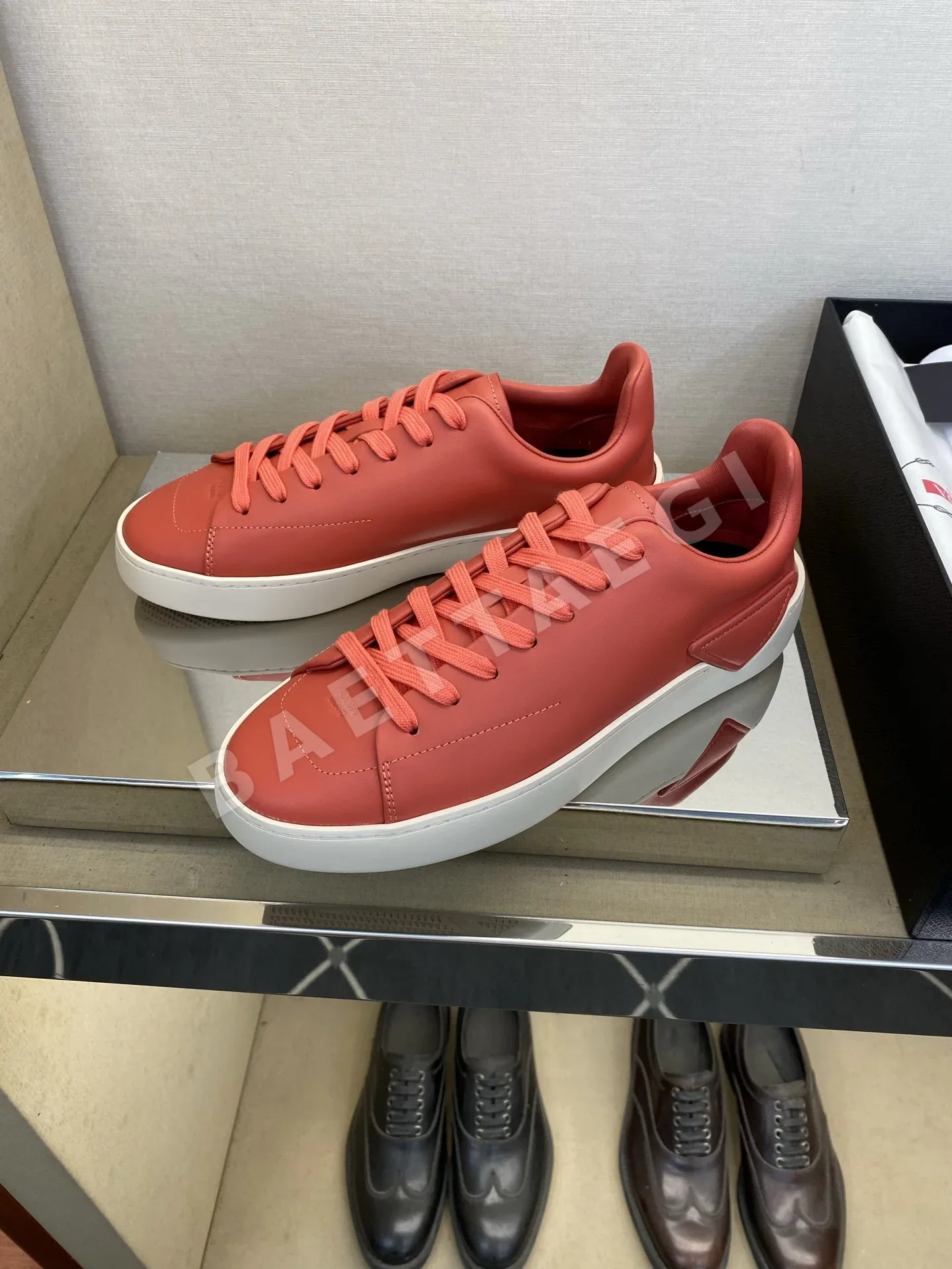프라다 나파 카프스킨 남성 캐주얼 신발 상세 이미지 2