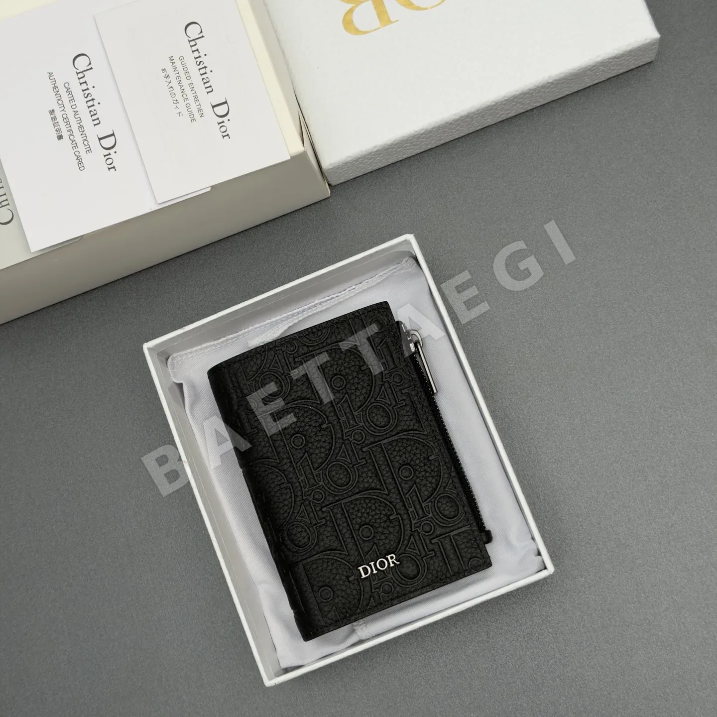 디올 CD 아이콘 블랙 그레인 카프 스킨 2단 지갑 상세 이미지 9