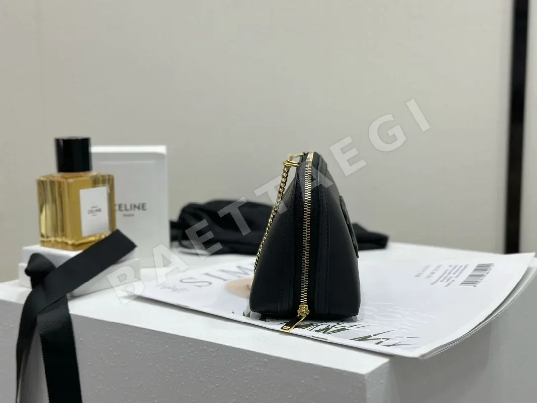 셀린느 부드러운 소가죽 조개 체인 숄더백 상세 이미지 3