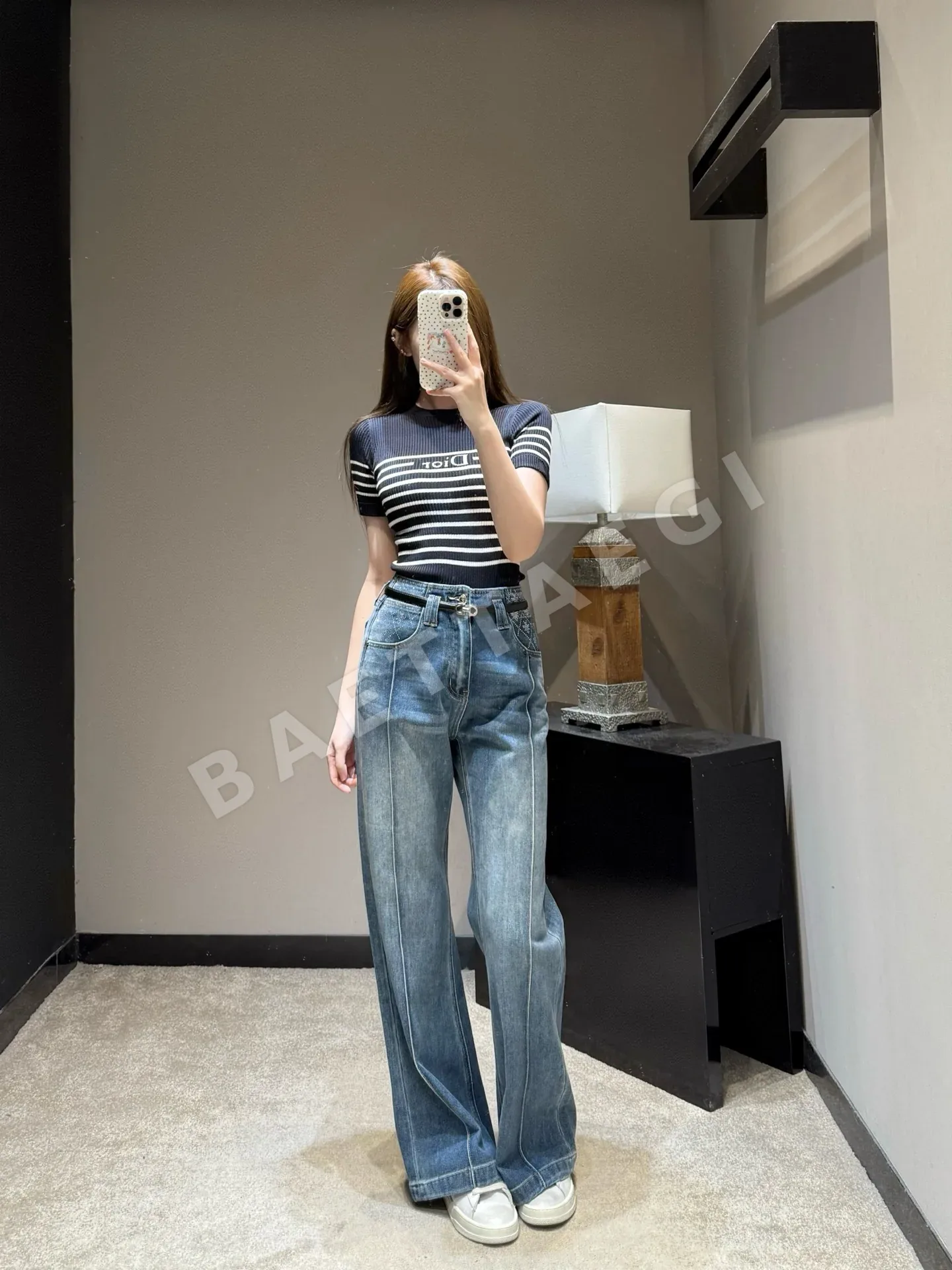 디올 워시드 블루 퀼팅 라인스톤 여성 바지 상세 이미지 9