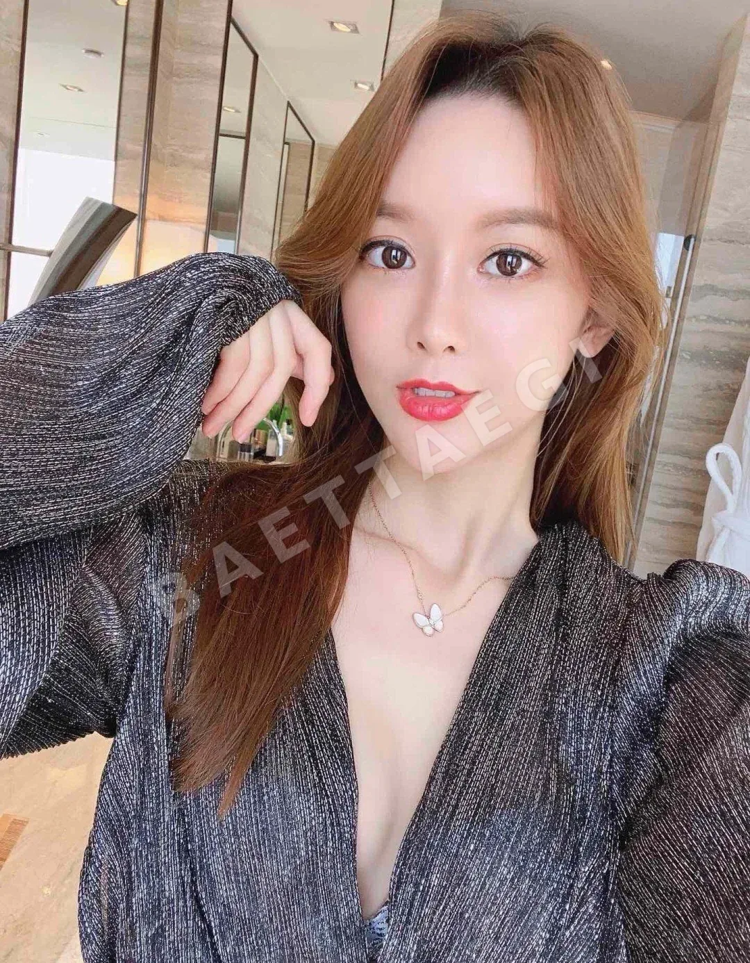 반클리프앤아펠 Vca 투 버터플라이 로즈 골드 다이아몬드 목걸이 상세 이미지 4