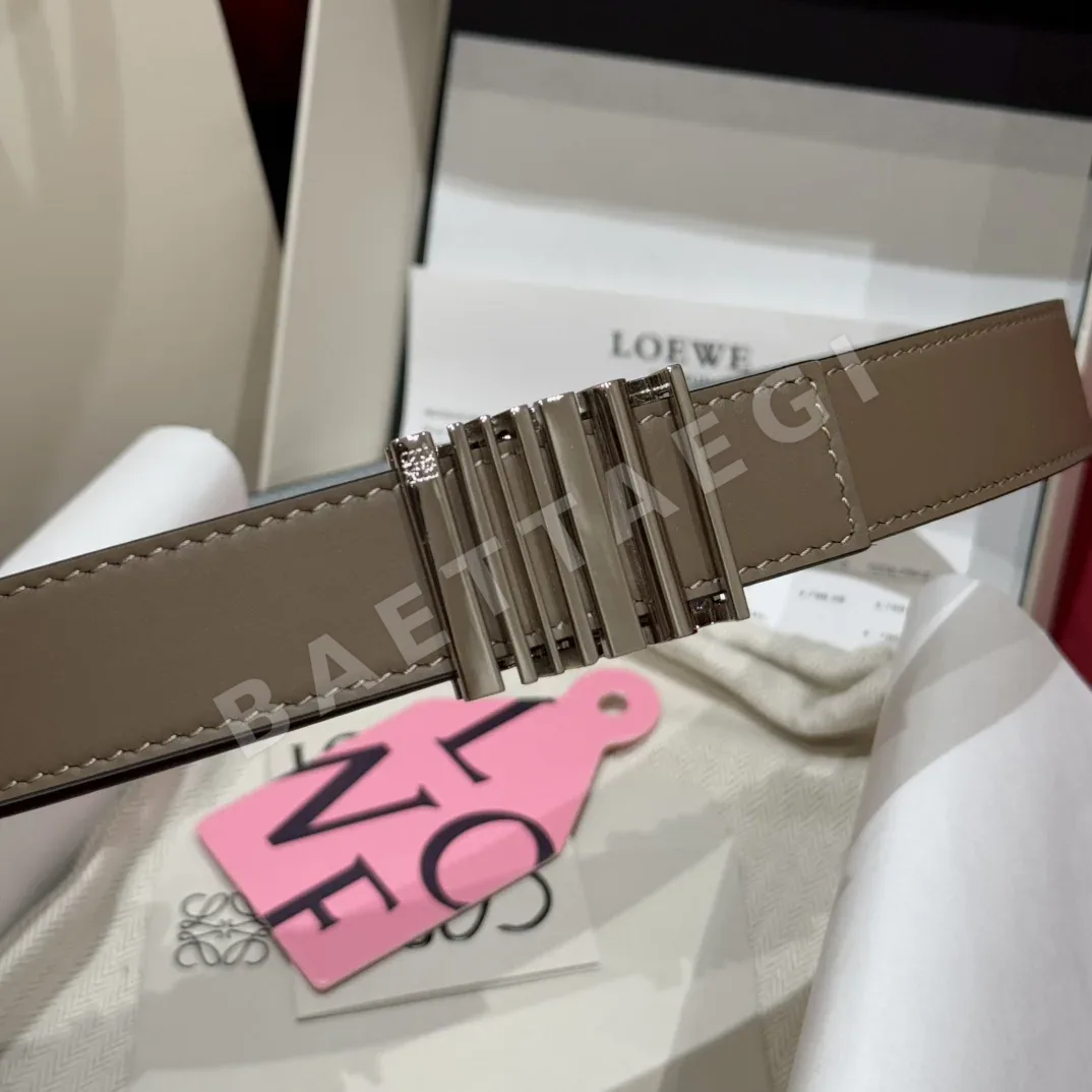 로에베 아나그램 버클 소가죽 벨트 상세 이미지 2