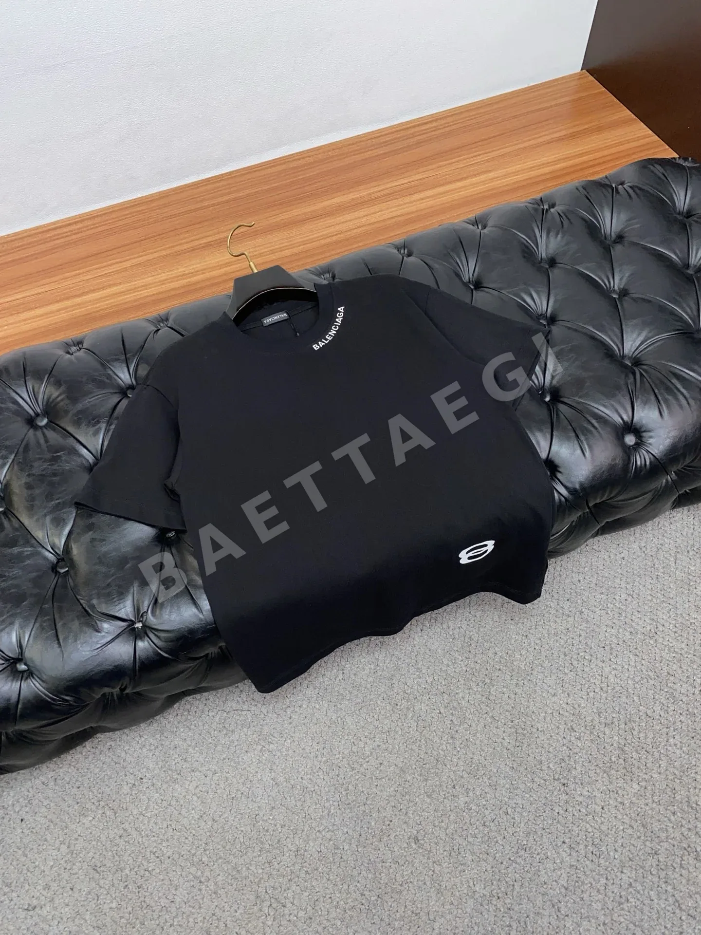발렌시아가 남성 반팔 티셔츠 상세 이미지 7