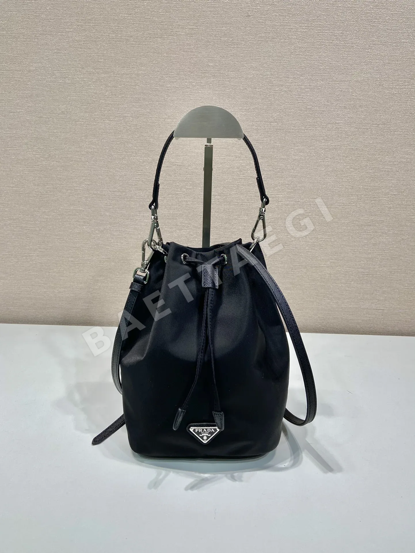 프라다 나일론 빈티지 버킷백 66558