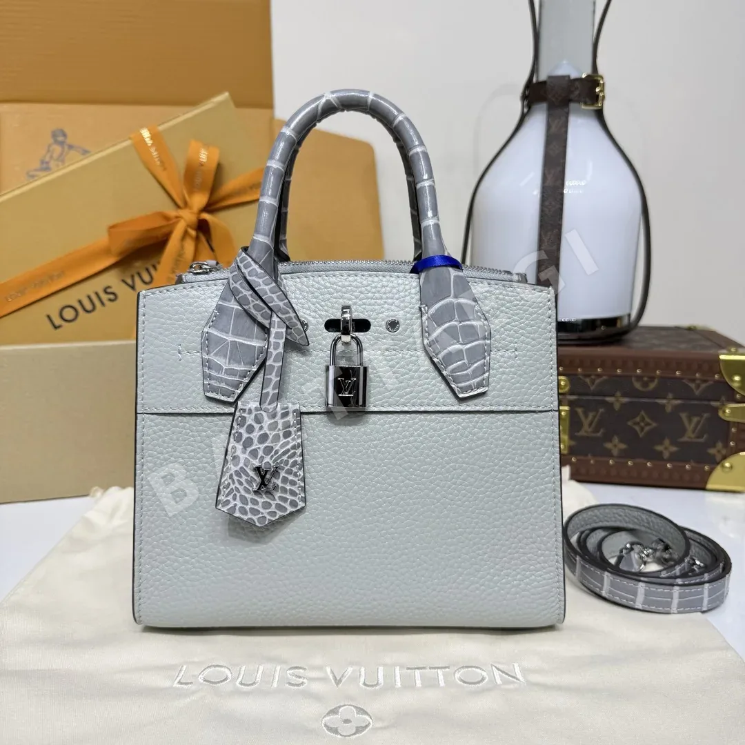 루이비통 시티스티머 미니 핸드백 M95847 109677