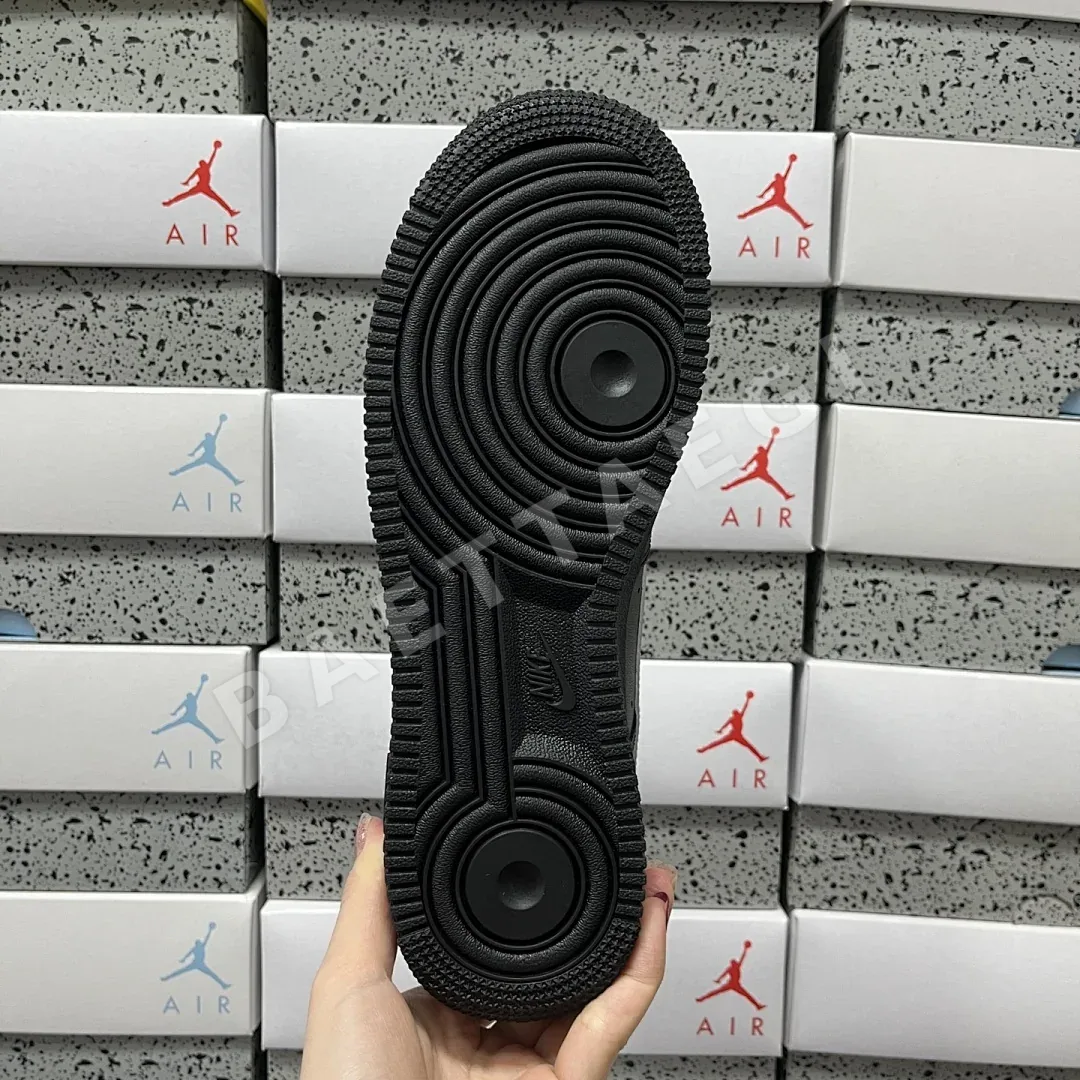 나이키 [MAX] 에어 포스 1 로우 FZ0627-010 201090 Nike Air Force 1 Low '07 Black White 상세 이미지 4