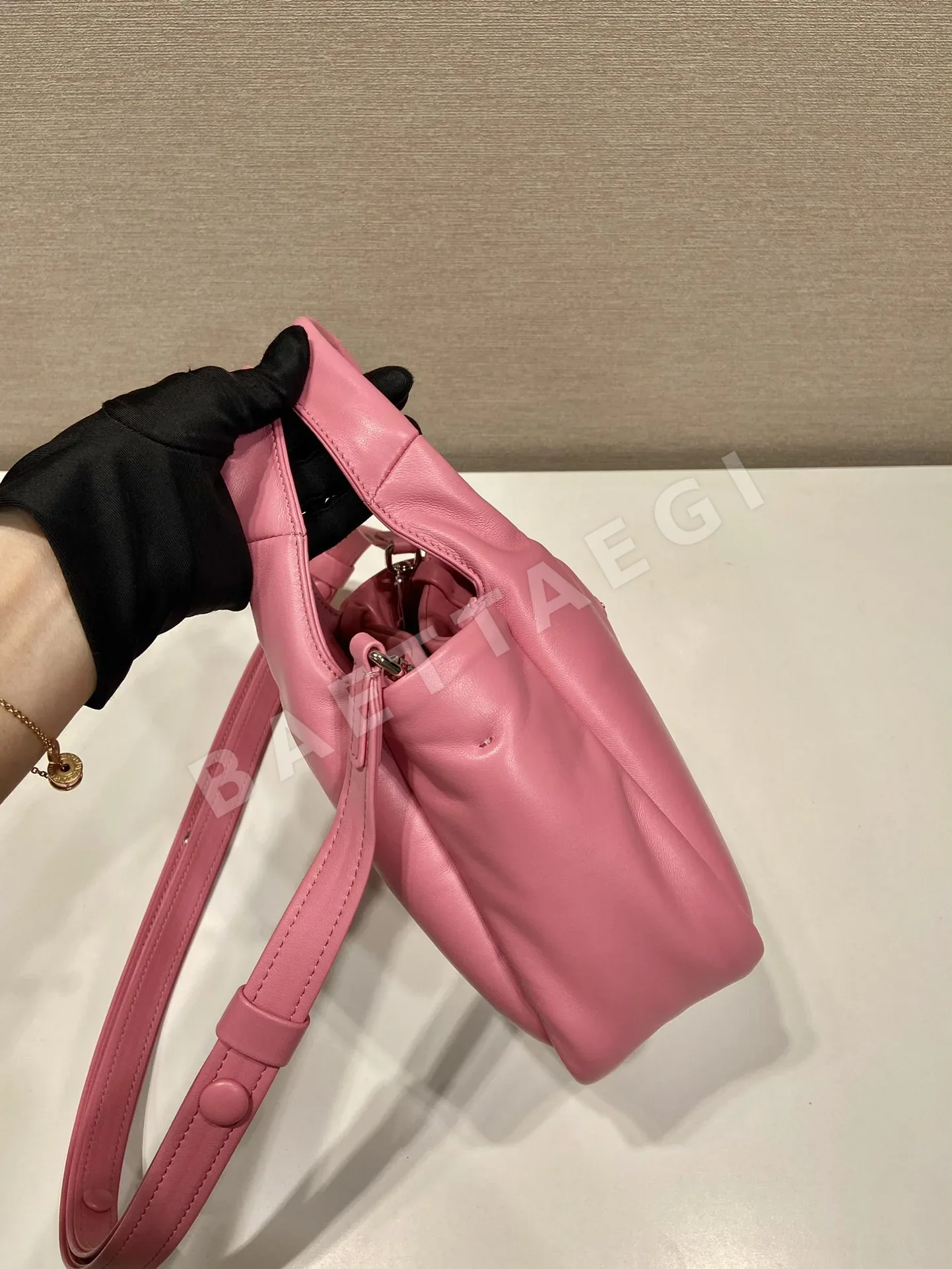 프라다 램스킨 더블핸들 쇼핑 바스켓 백 1BA359 상세 이미지 7