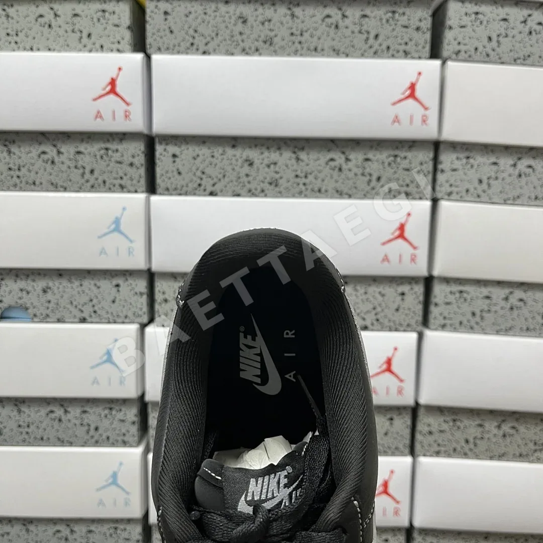나이키 [MAX] 에어 포스 1 로우 HQ2037-006 201168 Nike Air Force 1 Low '07 LV8 Black Grey 상세 이미지 2