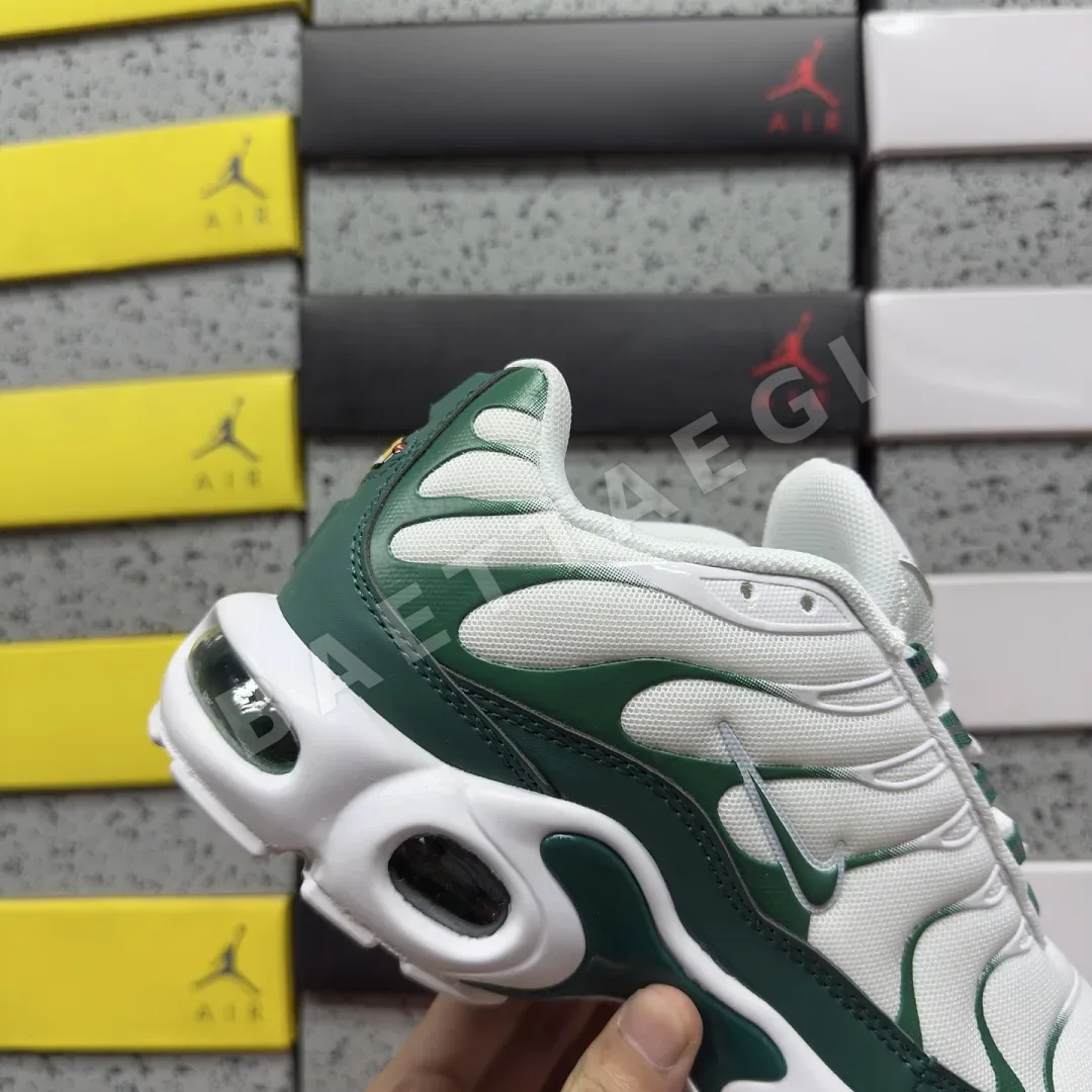 나이키 [BD] 에어 맥스 플러스 CV2392-101 201923 Nike Air Max Plus Black 상세 이미지 6