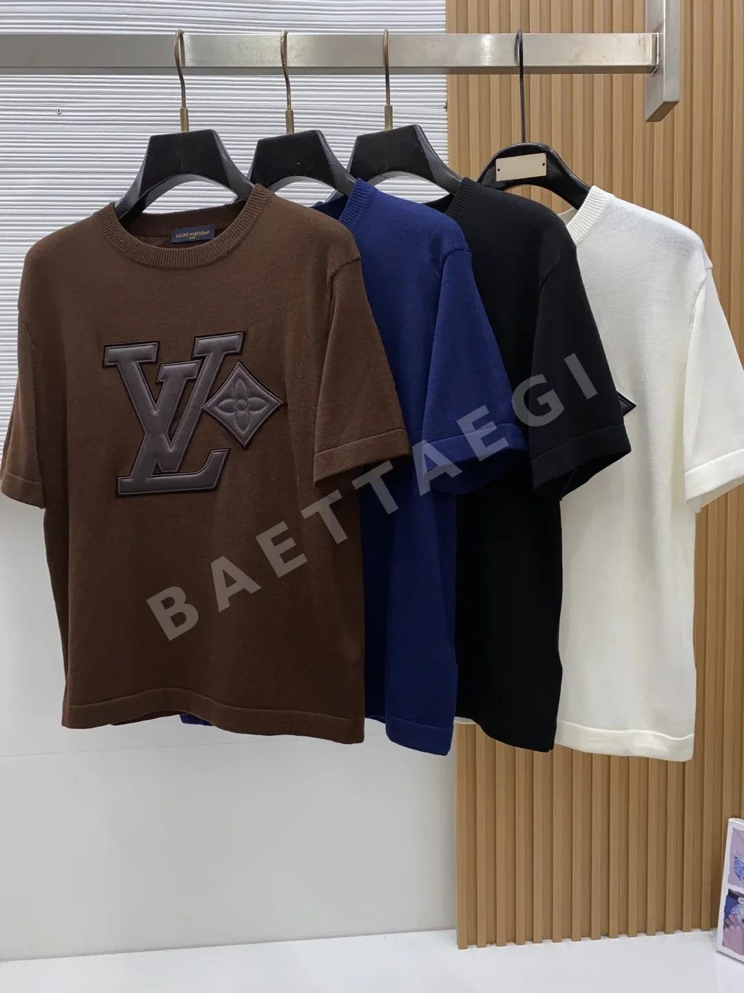 루이비통 울 크루넥 반팔 스웨터 상세 이미지 8