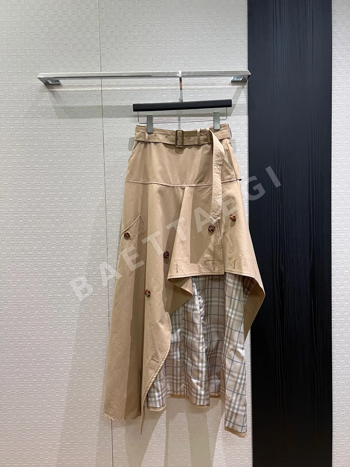 버버리 벨트 비대칭 여성 스커트 상세 이미지 3