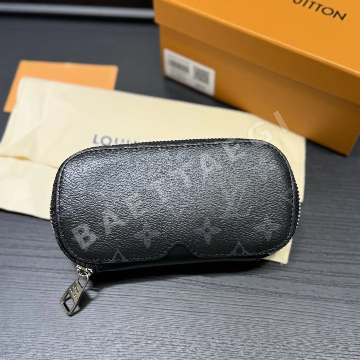 루이비통 LV xTM 모노그램 체리 키링 상세 이미지 2