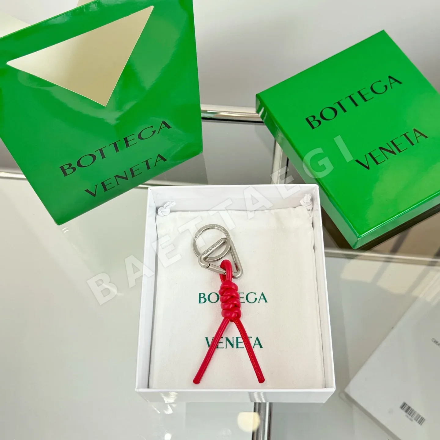 보테가베네타 램스킨 직조 키링 상세 이미지 12