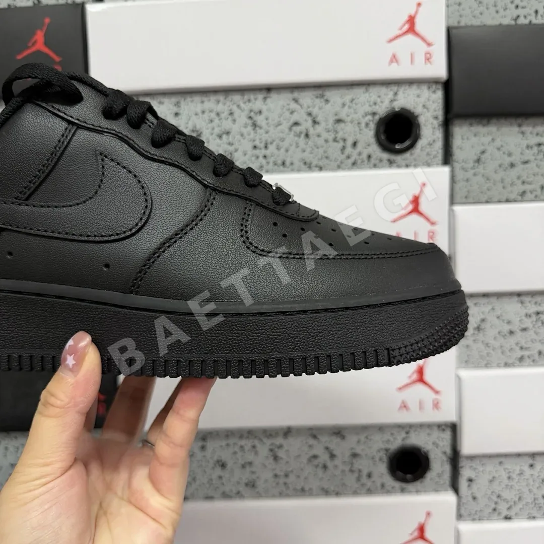 나이키 [MAX] 에어 포스 1 로우 CW2288-001 201084 Nike Air Force 1 Low '07 Black 상세 이미지 7