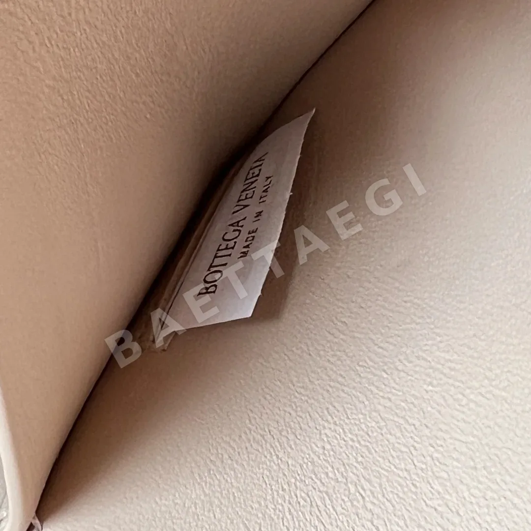 보테가베네타 인트레치오 램스킨 클러치백 741511 4724 상세 이미지 9