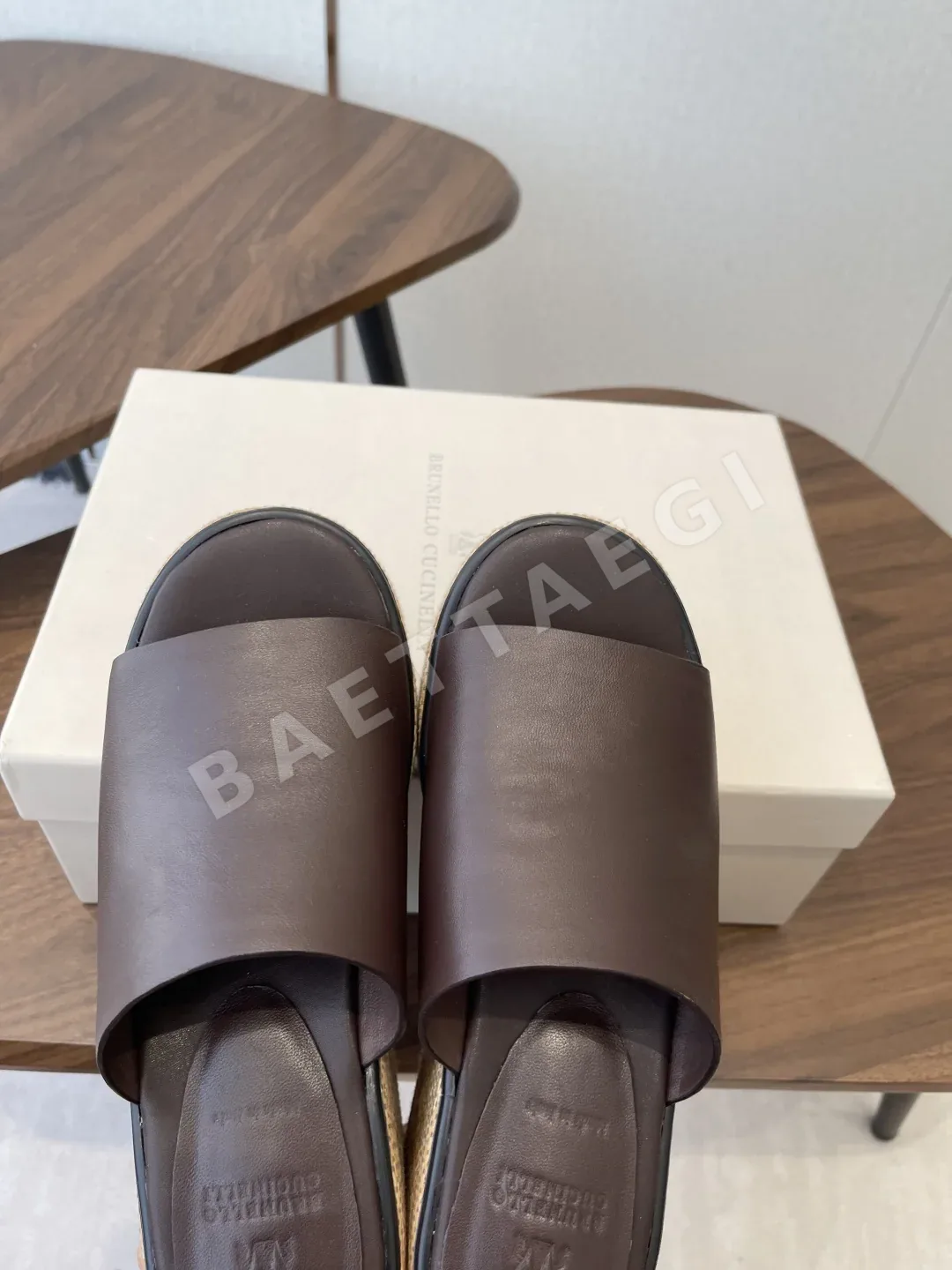 브루넬로쿠치넬리 비즈 장식 레트로 슬리퍼 샌들 상세 이미지 5