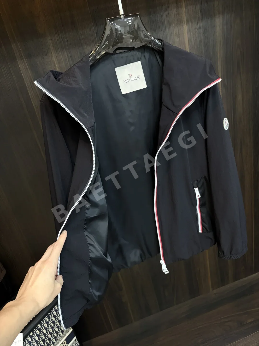 몽클레르 후드 남성 자켓 상세 이미지 3