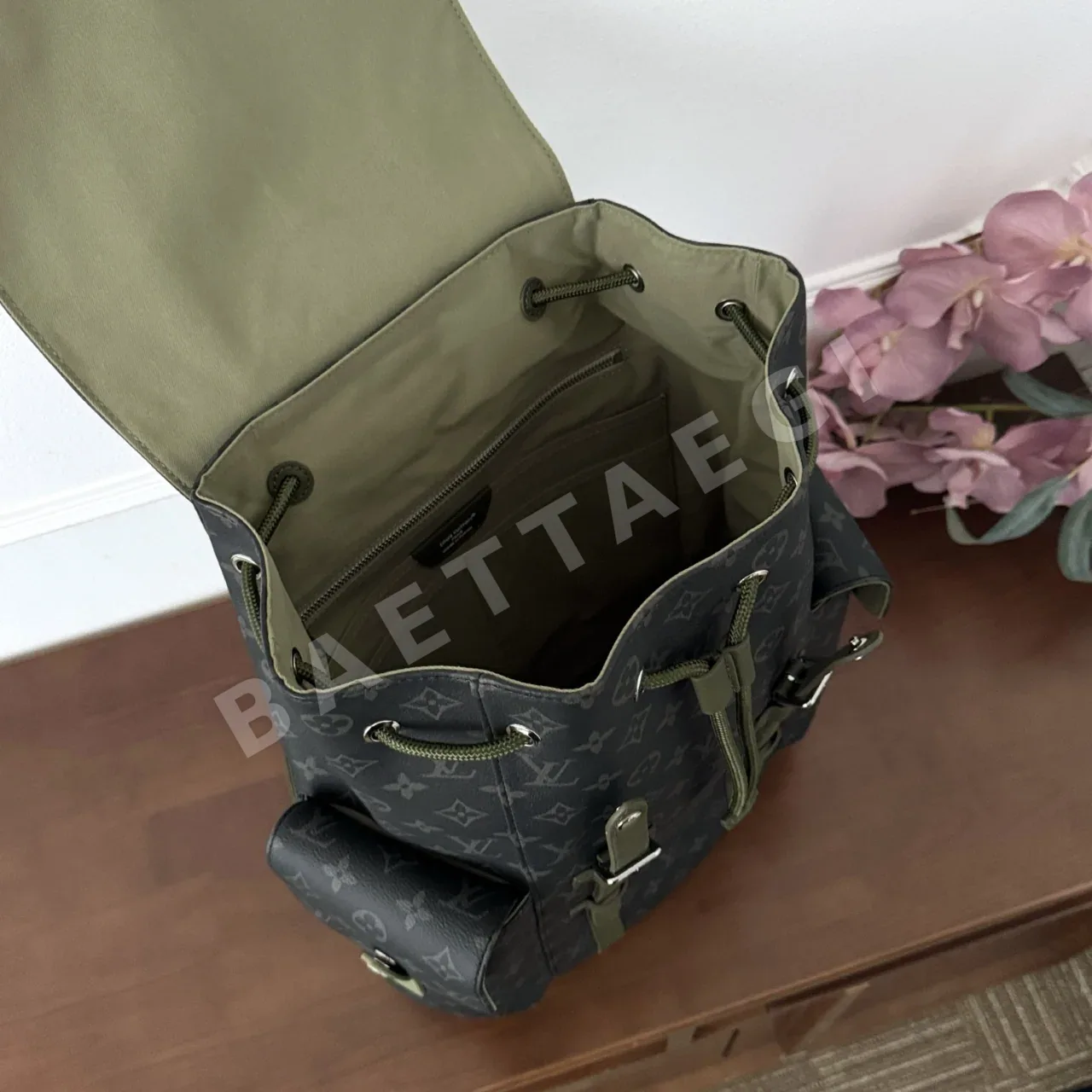 루이비통 크리스토퍼 미디엄 백팩 M28633 상세 이미지 9