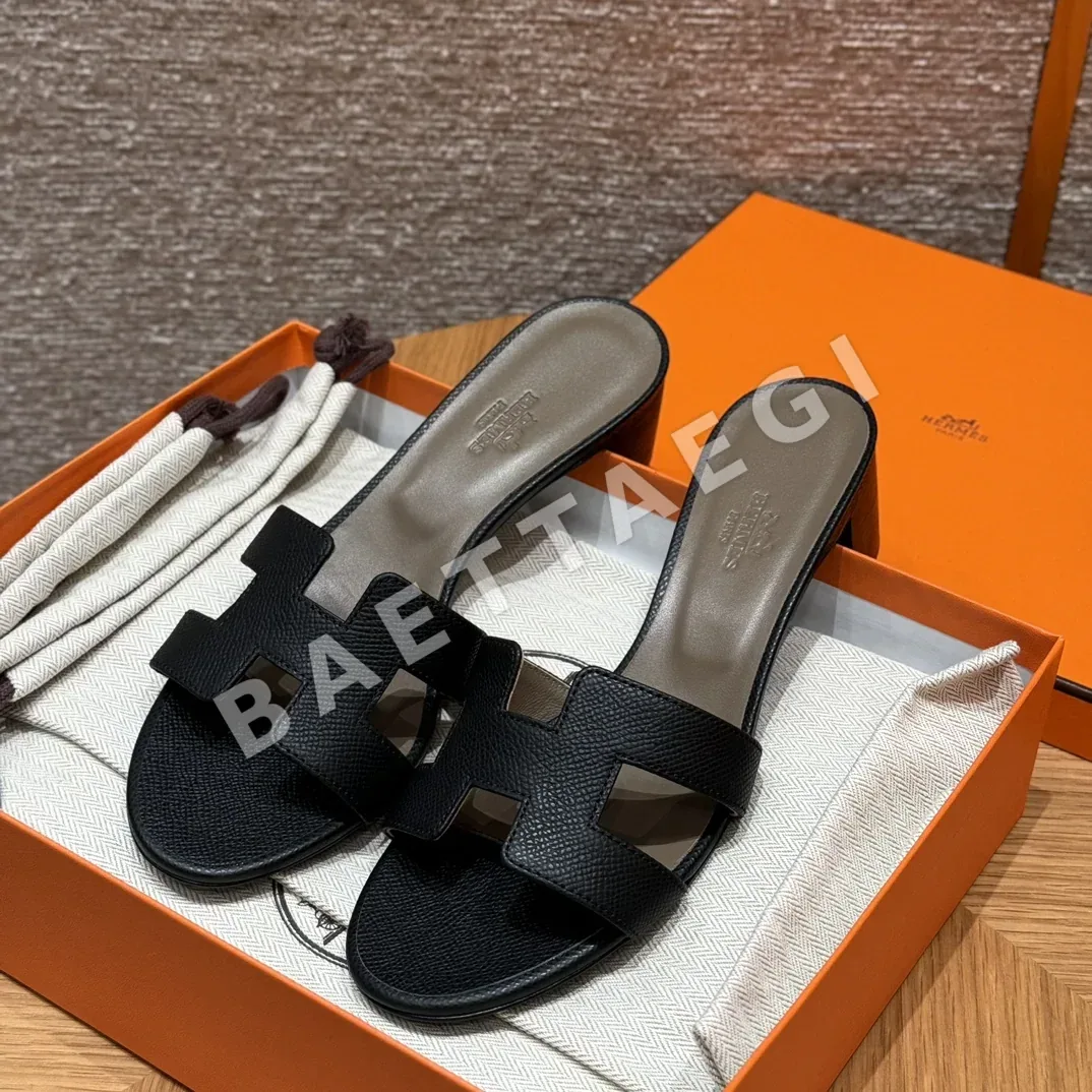에르메스 오아시스 샌들 검정 가죽 상세 이미지 1