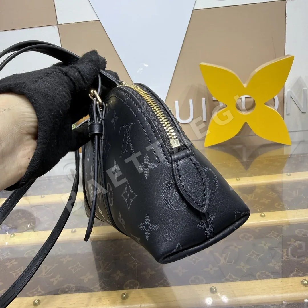 루이비통 스콰이어 EW NV 볼들리 블랙 M3A167 상세 이미지 6